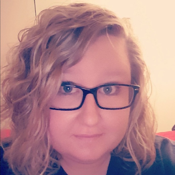 Meet your Posher, Meaghan - Picture 1 of 1